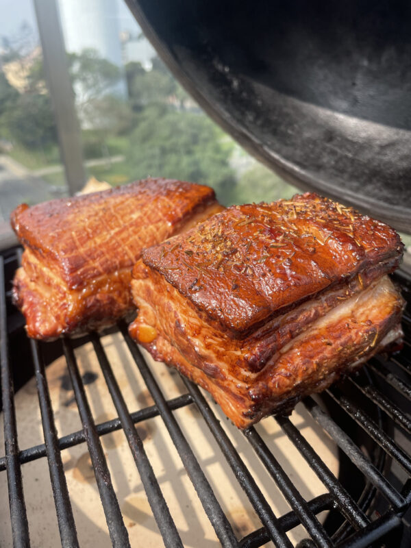 PANCETA CON PIEL Y CON HUESO - CERDO DUROC (s/ 42 por Kg)